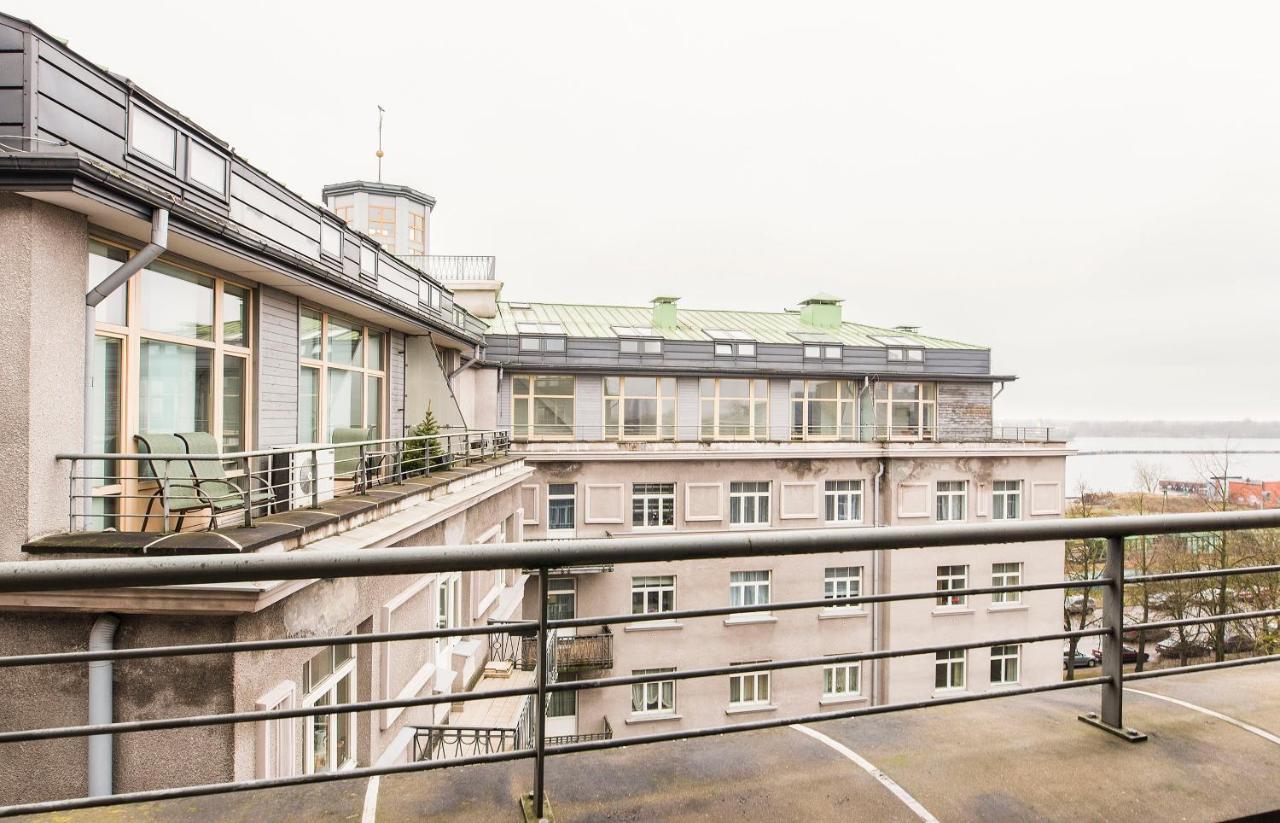 Central 2-Level Penthouse With Terrace And Free Parking Riga Dış mekan fotoğraf