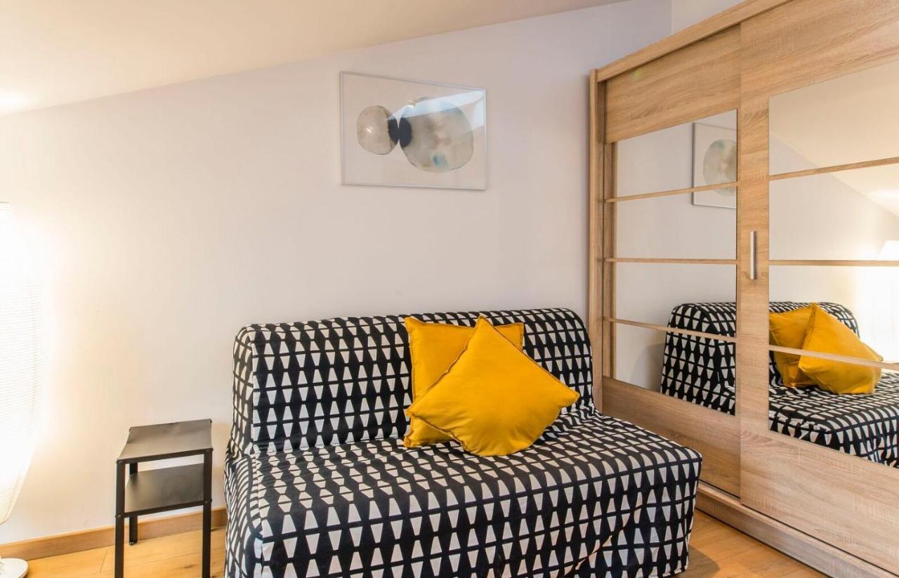 Central 2-Level Penthouse With Terrace And Free Parking Riga Dış mekan fotoğraf